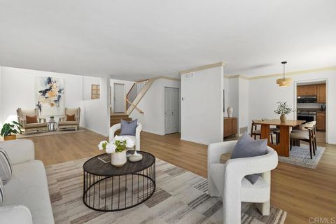 2294 Caminito Castillo La Jolla CA 92037