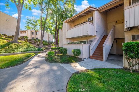 Photo of 28947 Thousand Oaks Blvd, Agoura Hills, CA 91301 (MLS # SR26021067)