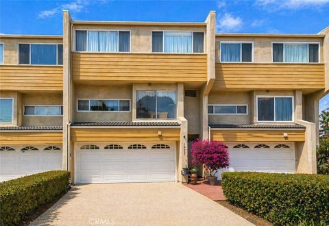 Photo of 18697 Club Ln, Huntington Beach, CA 92648 (MLS # PW26076965)