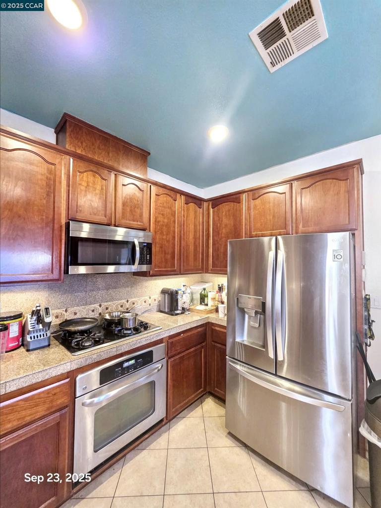 HILLTOP - Residential