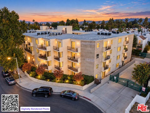 Photo of 14412 Killion Street #205, Sherman Oaks, CA 91401 (MLS # 26996129)