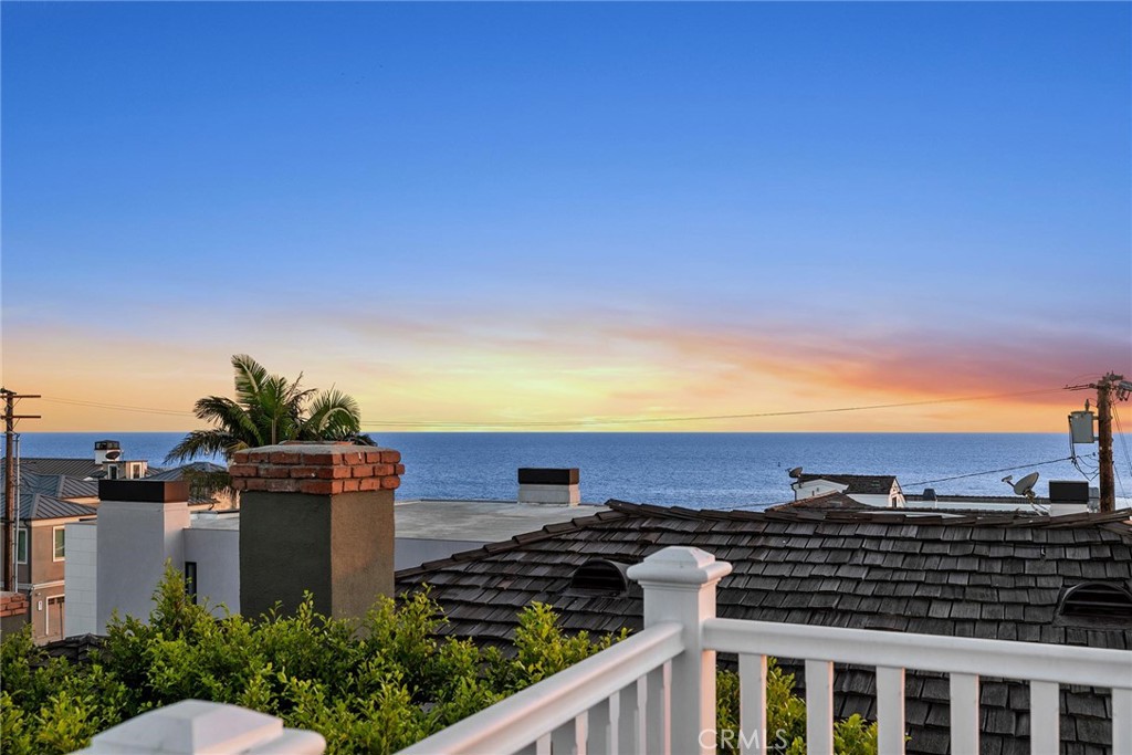 Corona del Mar South of PCH (CDMS) - Residential