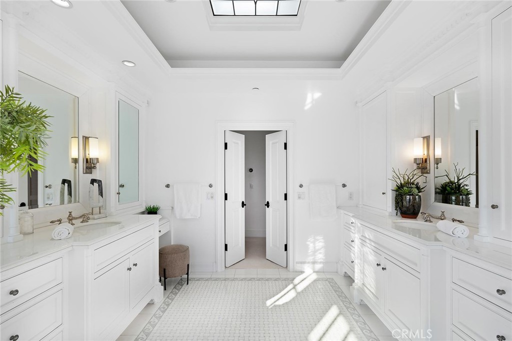 Corona del Mar South of PCH (CDMS) - Residential