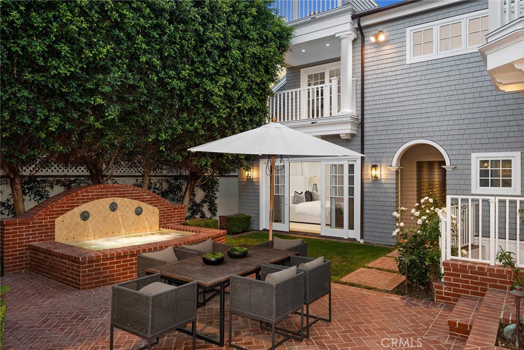 Corona del Mar South of PCH (CDMS) - Residential