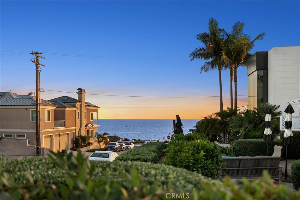 Corona del Mar South of PCH (CDMS) - Residential