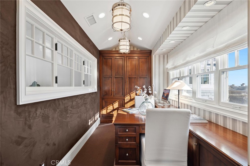 Corona del Mar South of PCH (CDMS) - Residential