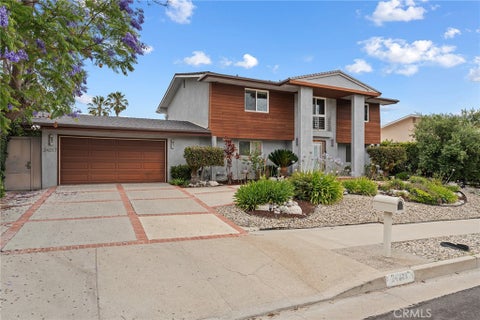 Photo of 24217 Hatteras Street, Woodland Hills, CA 91367 (MLS # SR26119546)