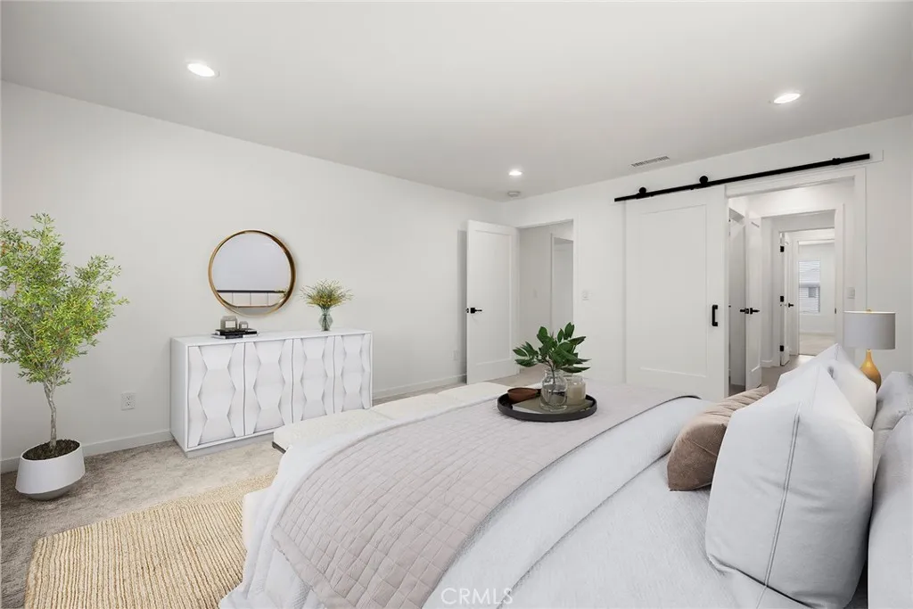 Whittier, California 90605, United States, 7 Bedrooms Bedrooms, ,6 BathroomsBathrooms,Residential,Active,212375