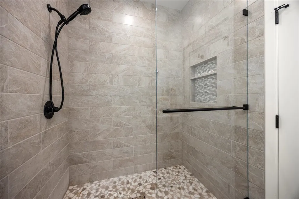 Whittier, California 90605, United States, 7 Bedrooms Bedrooms, ,6 BathroomsBathrooms,Residential,Active,212375