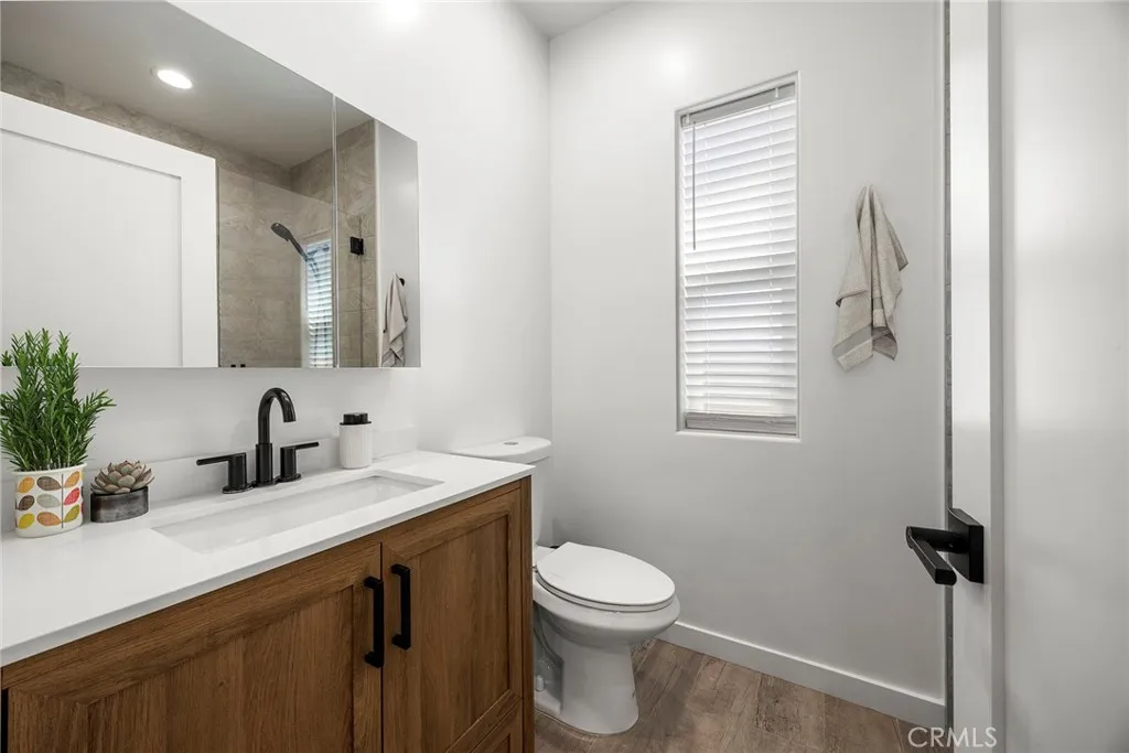 Whittier, California 90605, United States, 7 Bedrooms Bedrooms, ,6 BathroomsBathrooms,Residential,Active,212375