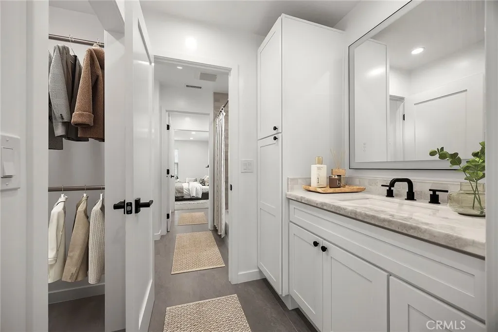 Whittier, California 90605, United States, 7 Bedrooms Bedrooms, ,6 BathroomsBathrooms,Residential,Active,212375