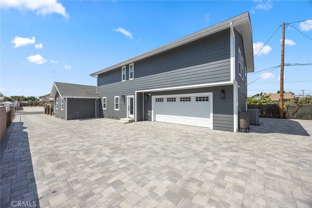 Whittier, California 90605, United States, 7 Bedrooms Bedrooms, ,6 BathroomsBathrooms,Residential,Active,212375