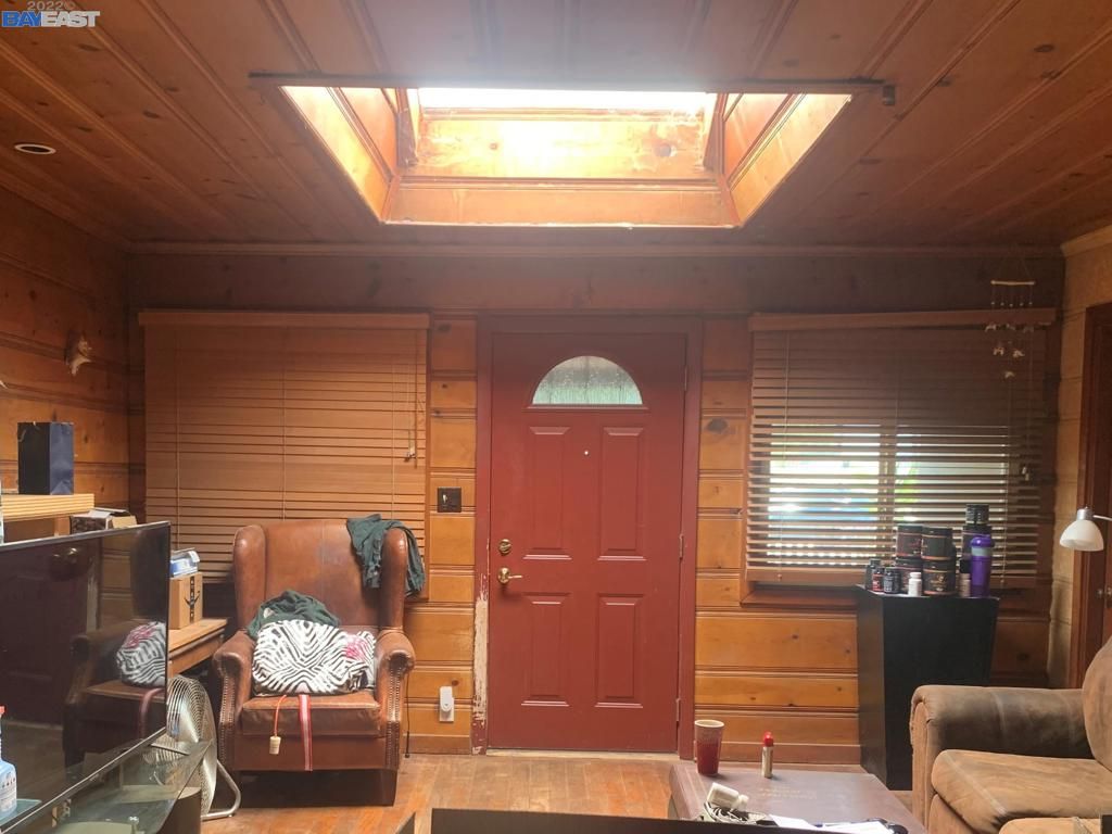 listing image 130720766562011608328