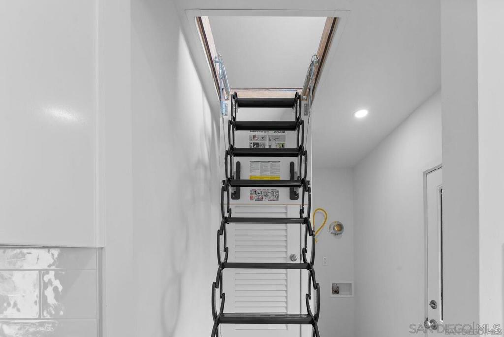 La Jolla - Residential Lease