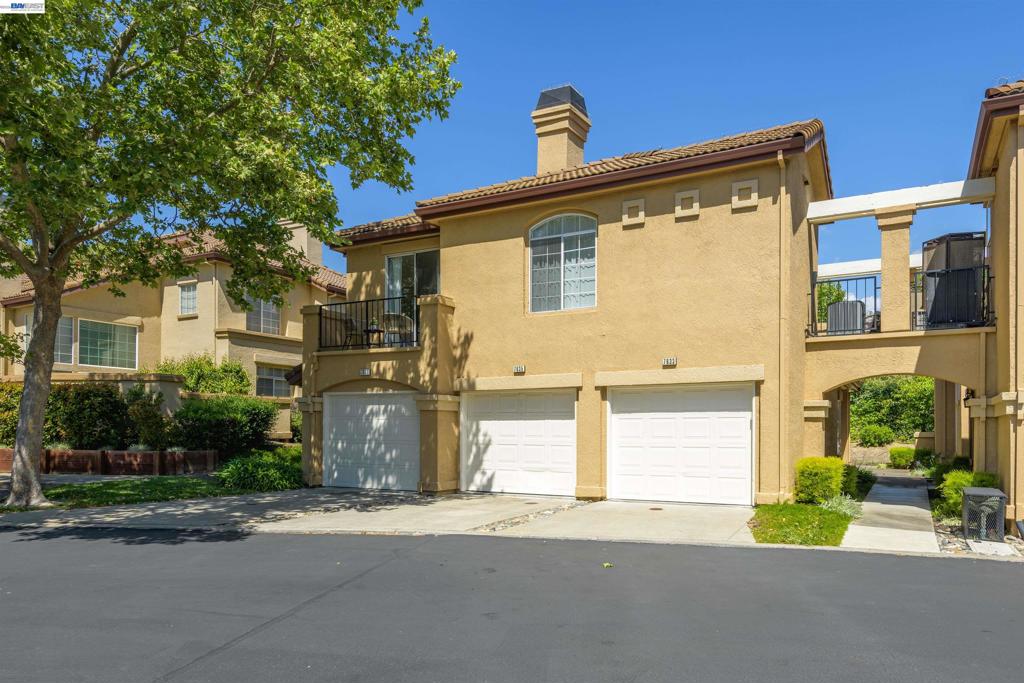 7633 Tuscany Dr