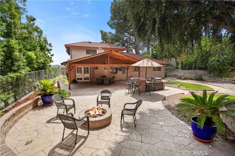 Photo of 11300 Dulcet Avenue, Porter Ranch, CA 91326 (MLS # SR26053835)