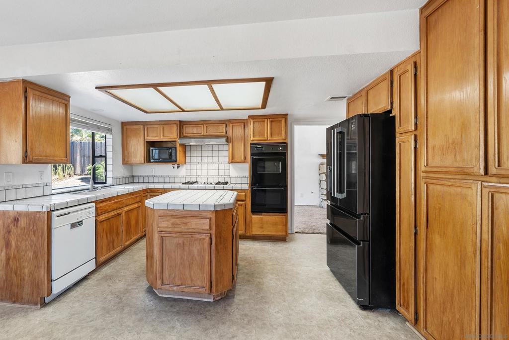 Ramona - Residential