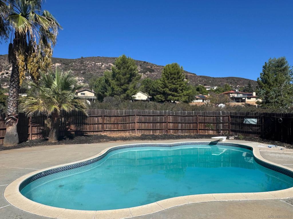 Ramona - Residential