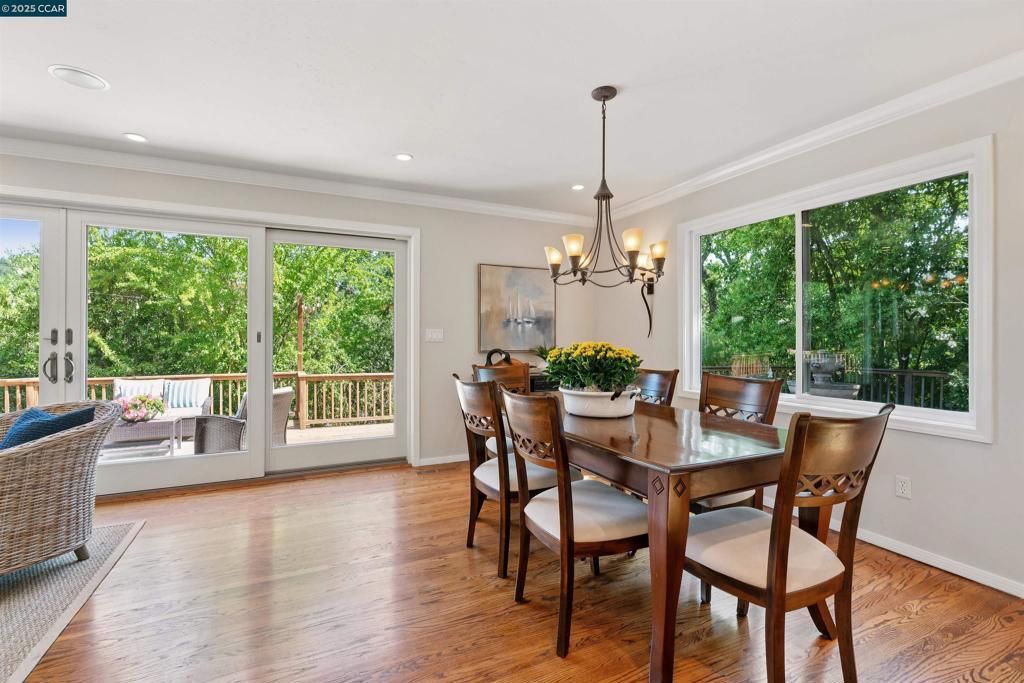 listing image 130729748654958009272