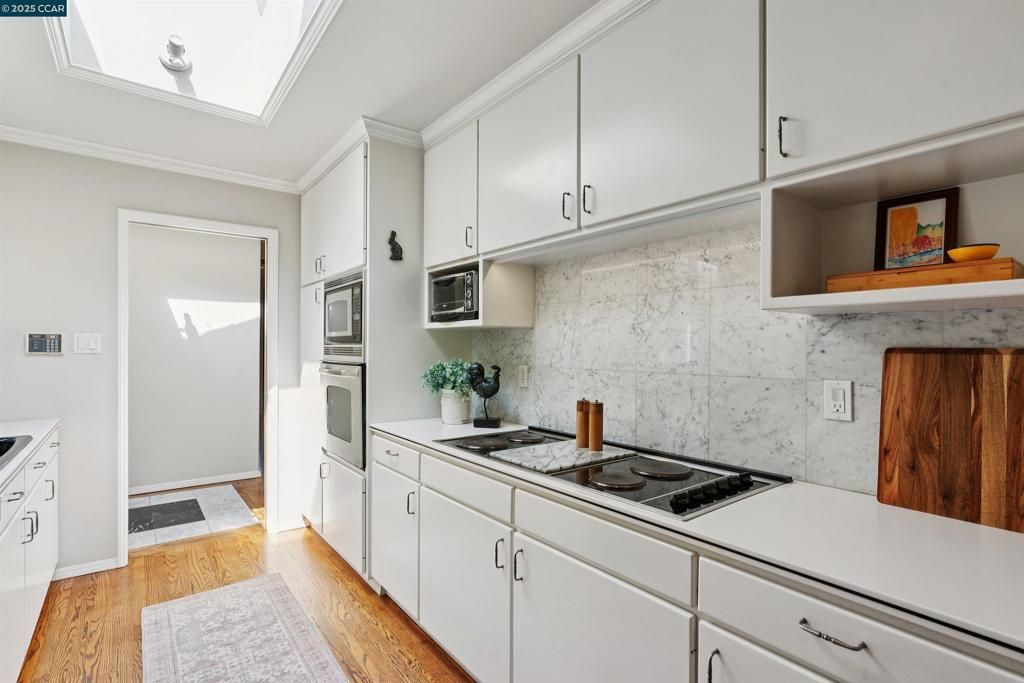 listing image 130727669468443207997