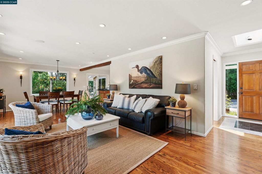 listing image 130721997578835923514