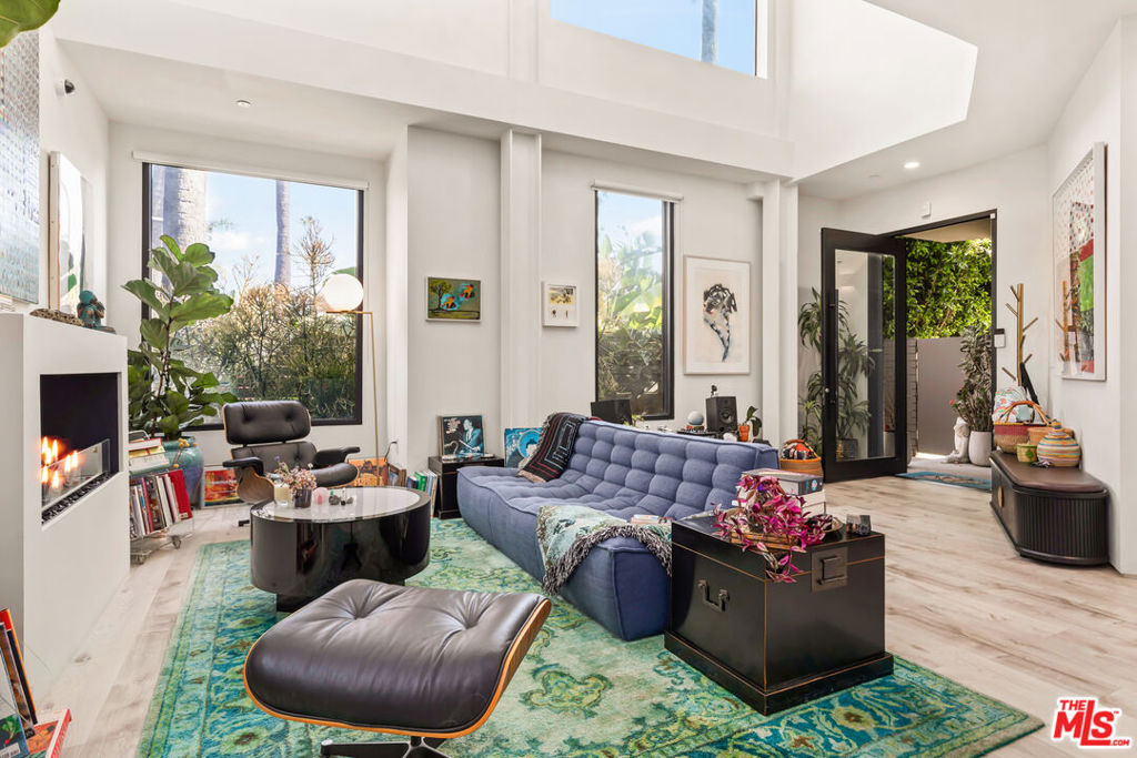 407 Rialto Avenue
