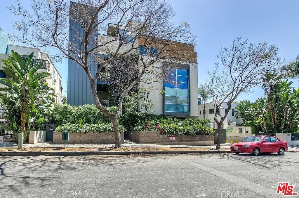 Photo of 1250 N Harper Avenue #306, West Hollywood, CA 90046 (MLS # GD25197474)