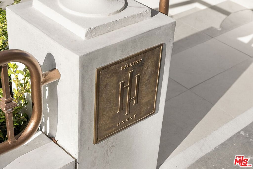 Photo of 11923 Gorham Avenue #201, Los Angeles, CA 90049 (MLS # 26644147)