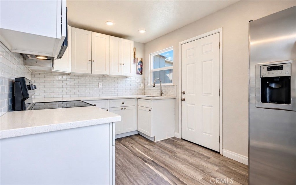 464 W 34th Street