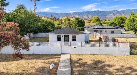 Photo of 464 W 34th Street, San Bernardino, CA 92405 (MLS # SW26186126)