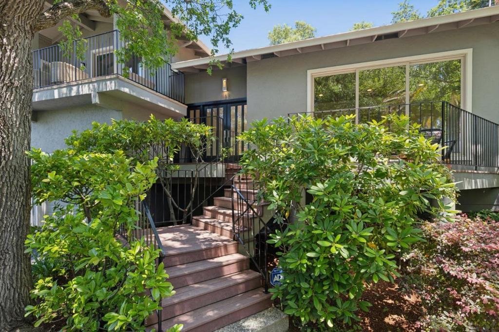 1185 Trinity Drive