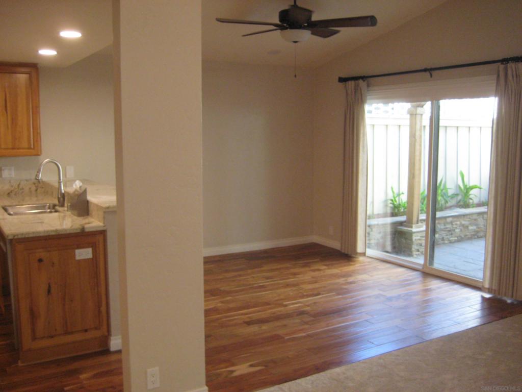 4137 Caminito Davila