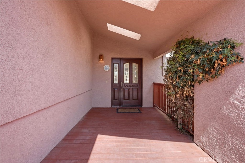 887 N 5th