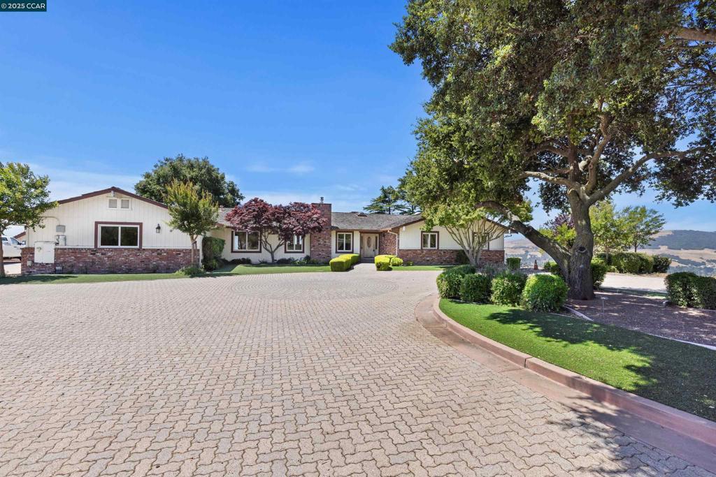 70 Sherburne Hills Road