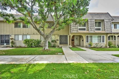 4555 Larwin Cypress CA 90630