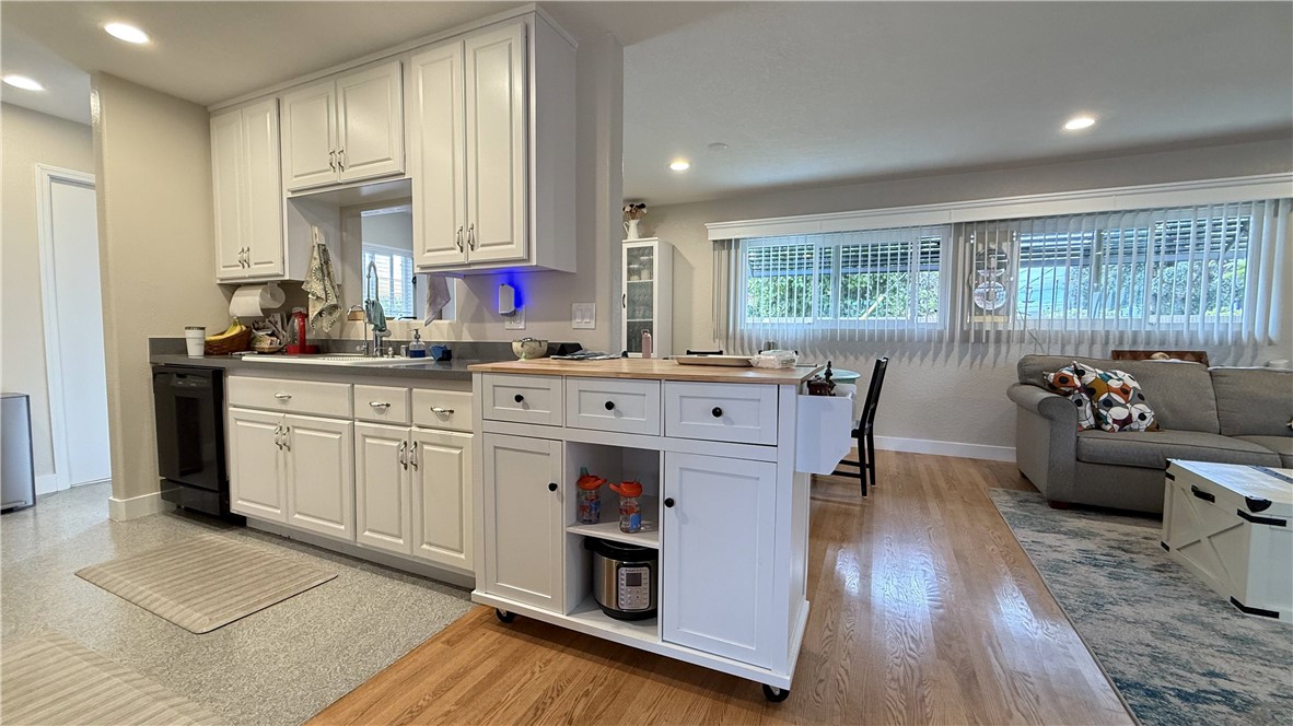 Stardust (Edwards/McFadden) (STAR) - Residential Lease