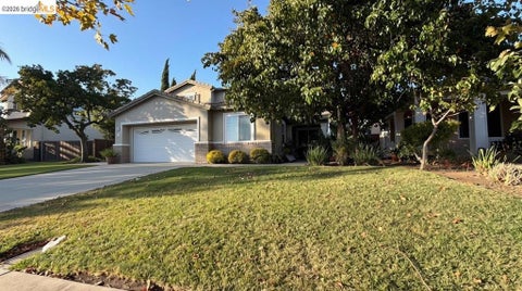 Photo of 328 W 8Th St ST, Pittsburg, CA 94565 (MLS # 41149340)