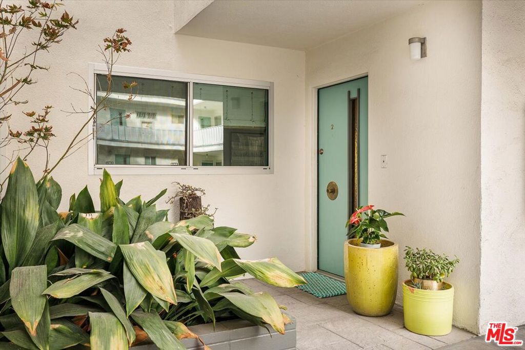 4343 Finley Avenue 2