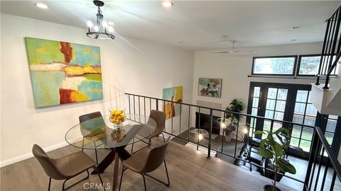 Photo of 12380 Chandler Boulevard #B, Valley Village, CA 91607 (MLS # SR26066505)