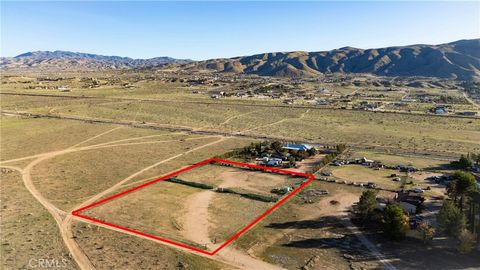 Photo of 0 Mambe, Apple Valley, CA 92308 (MLS # IV25270246)