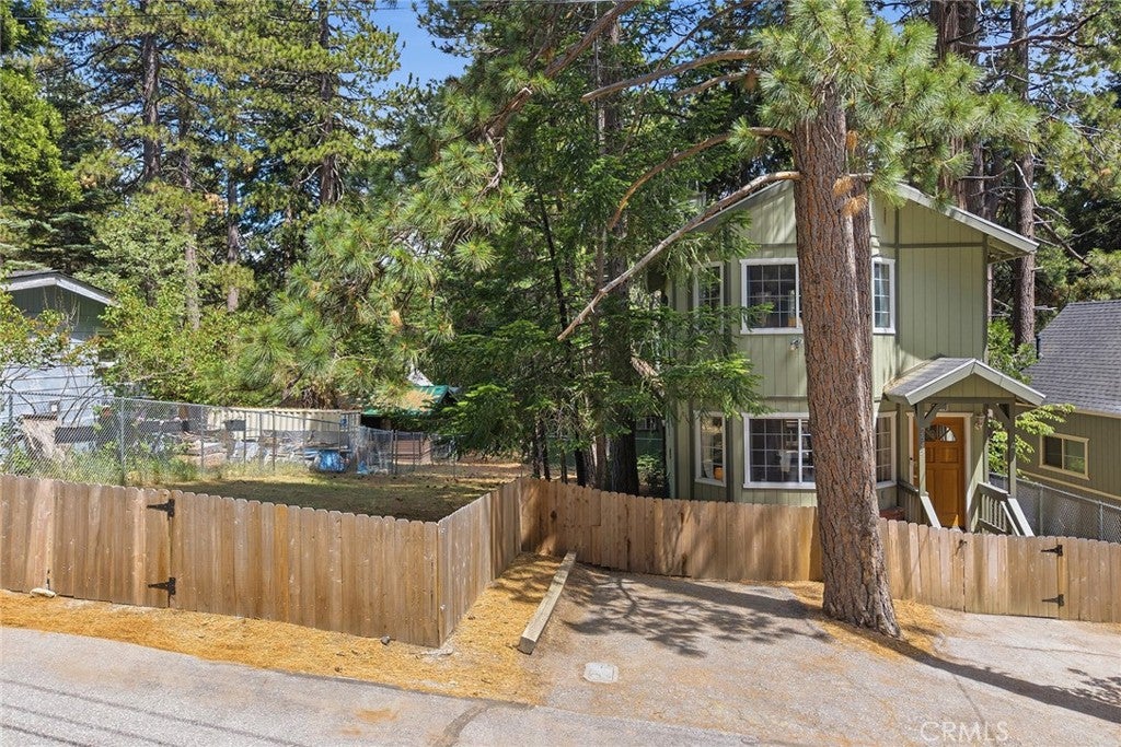 2543 Whispering Pines