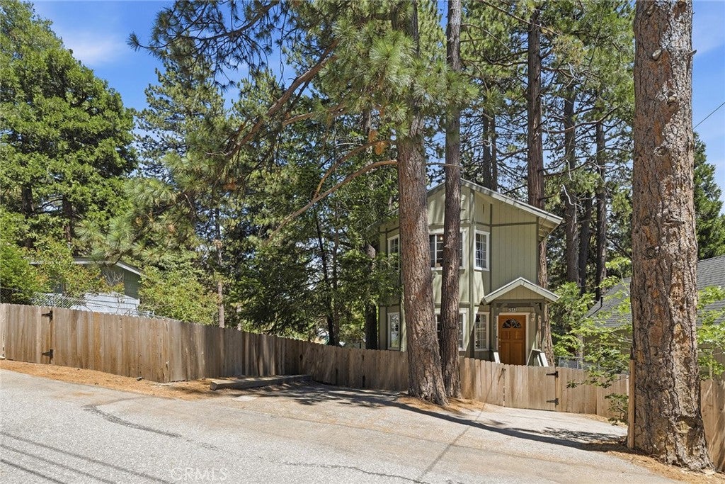 2543 Whispering Pines