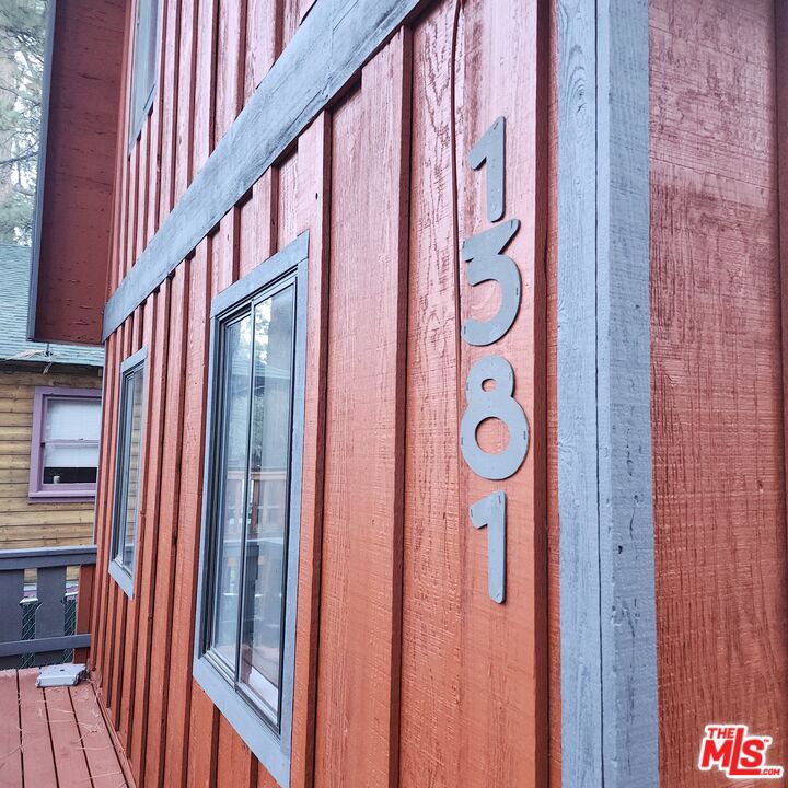 1381 Laura Street