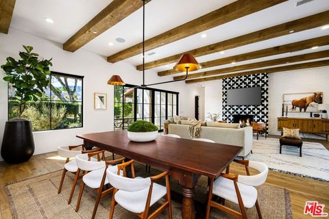 Photo of 78101 San Timoteo Street, La Quinta, CA 92253 (MLS # 26653139)