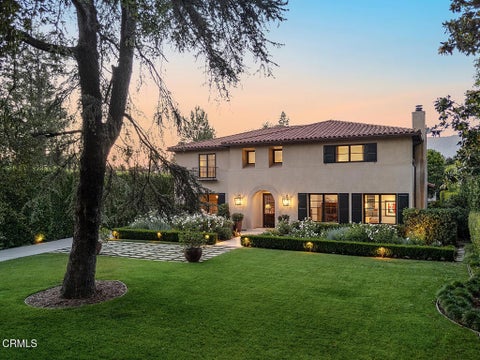 Photo of 1667 San Pasqual Street, Pasadena, CA 91106 (MLS # P1-28869)
