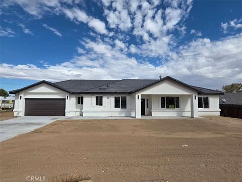 Photo of 13968 Juniper, Hesperia, CA 92345 (MLS # PW26075398)