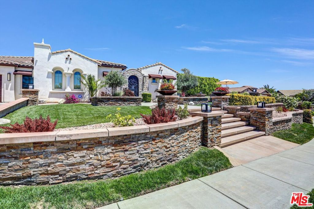 5657 Orion Place
