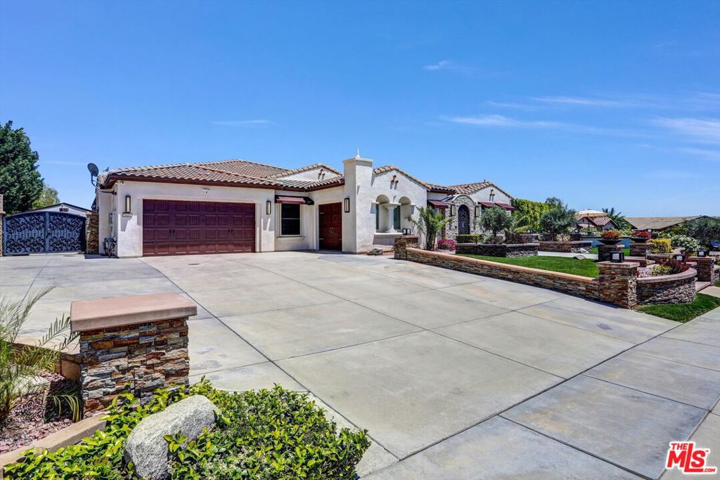 5657 Orion Place