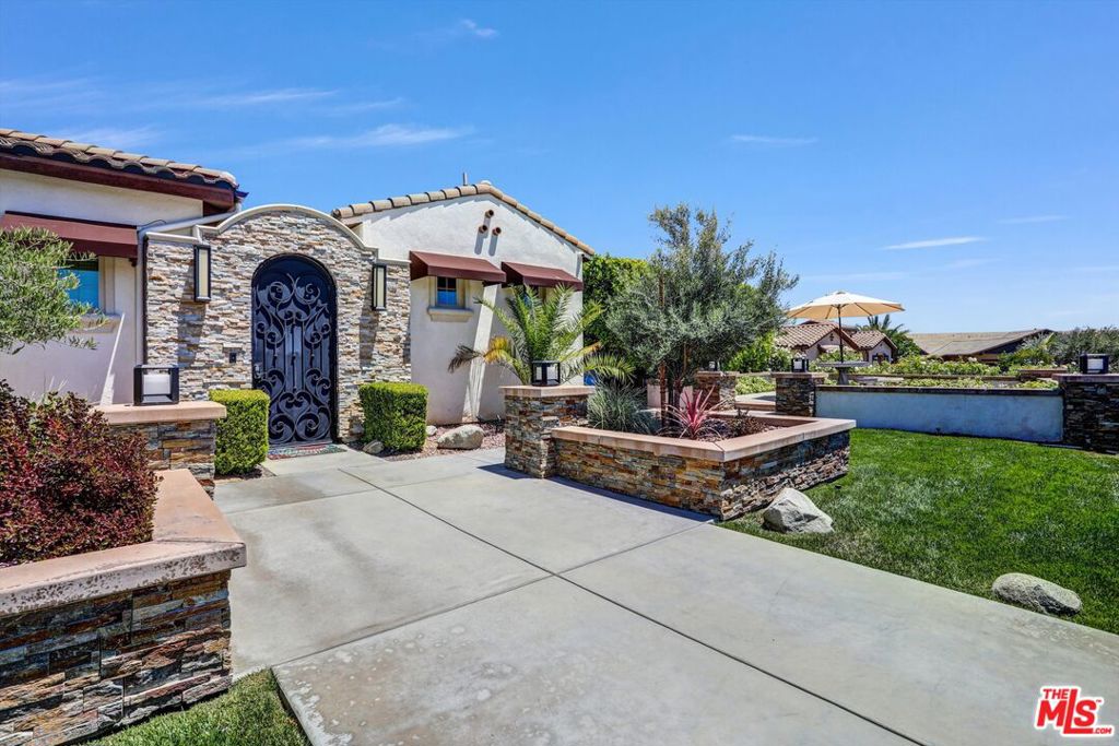 5657 Orion Place