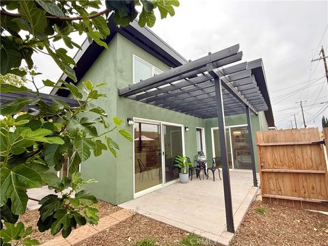 Photo of 16122 San Fernando Mission Boulevard #B, Granada Hills, CA 91344 (MLS # SR26130649)